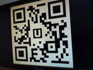 Генератор QR кода с логотипом в центре